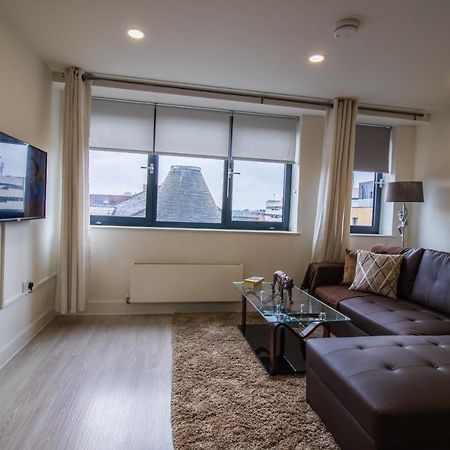 Virexxa Bedford Centre - Executive Suite - 2Bed Flat With Free Parking & Gym Екстер'єр фото